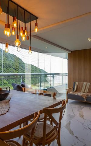 Apartamento para alugar com 167m², 3 quartos e 2 vagas Apartamento para alugar com 167m², 3 quartos e 2 vagasVaranda