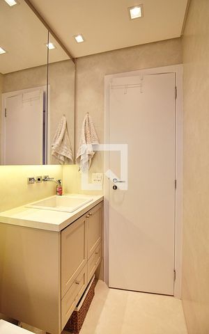 Apartamento à venda com 151m², 3 quartos e 2 vagasBanheiro do Quarto 2 - Suíte
