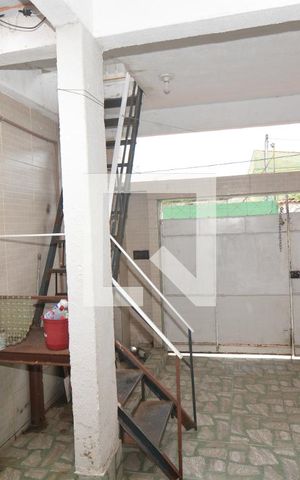Casa para alugar com 60m², 2 quartos e sem vaga Vista da Sala