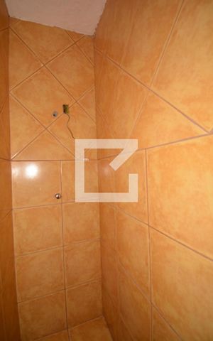 Casa para alugar com 60m², 2 quartos e sem vagaBanheiro da Suíte 