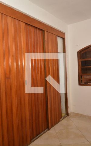 Casa para alugar com 60m², 2 quartos e sem vagaSuíte 