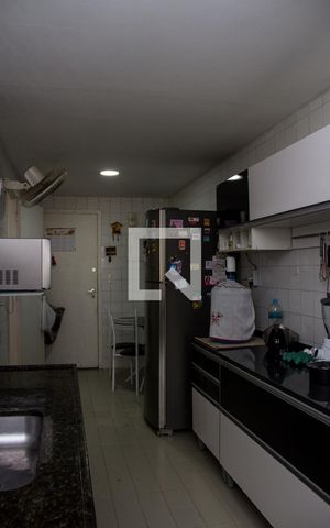 Apartamento à venda com 79m², 2 quartos e 1 vagaCozinha