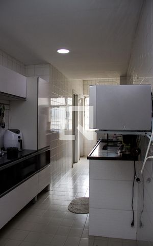 Apartamento à venda com 79m², 2 quartos e 1 vagaCozinha