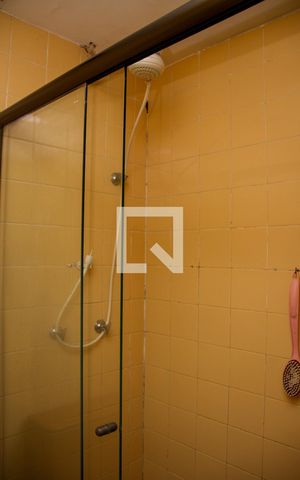 Apartamento à venda com 79m², 2 quartos e 1 vagaBanheiro da Suíte