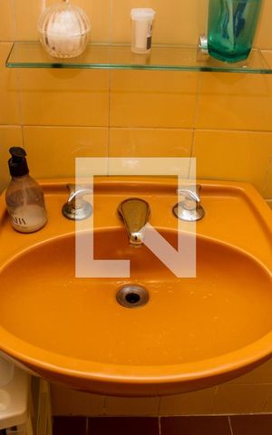 Apartamento à venda com 79m², 2 quartos e 1 vagaBanheiro da Suíte