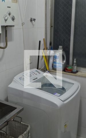 Apartamento à venda com 65m², 2 quartos e 1 vagaÁrea de Serviço