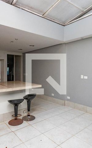 Casa à venda com 405m², 4 quartos e 4 vagas Casa à venda com 405m², 4 quartos e 4 vagasCozinha