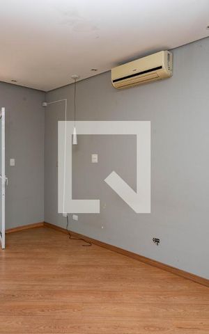 Casa à venda com 405m², 4 quartos e 4 vagas Casa à venda com 405m², 4 quartos e 4 vagasQuarto 2 - suíte