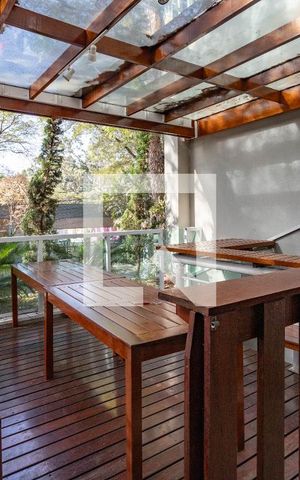 Casa à venda com 405m², 4 quartos e 4 vagas Casa à venda com 405m², 4 quartos e 4 vagasVaranda da sala