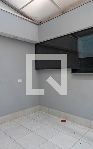 Casa à venda com 405m², 4 quartos e 4 vagas Casa à venda com 405m², 4 quartos e 4 vagasCozinha