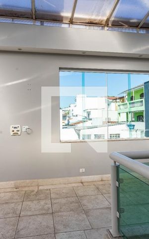Casa à venda com 405m², 4 quartos e 4 vagas Casa à venda com 405m², 4 quartos e 4 vagasPiscina coberta