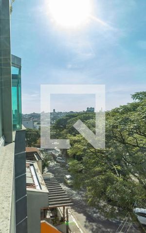 Casa à venda com 405m², 4 quartos e 4 vagas Casa à venda com 405m², 4 quartos e 4 vagasPiscina coberta