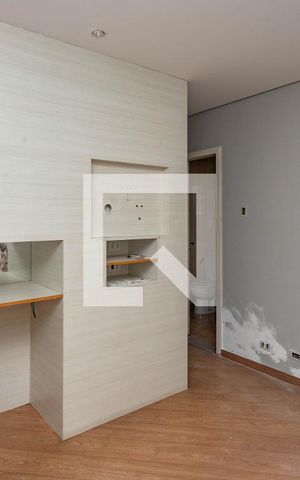 Casa à venda com 405m², 4 quartos e 4 vagas Casa à venda com 405m², 4 quartos e 4 vagasSuíte adicional piso da piscina