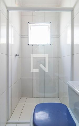 Apartamento para alugar com 64m², 2 quartos e 1 vaga Apartamento para alugar com 64m², 2 quartos e 1 vagaBanheiro da Suite