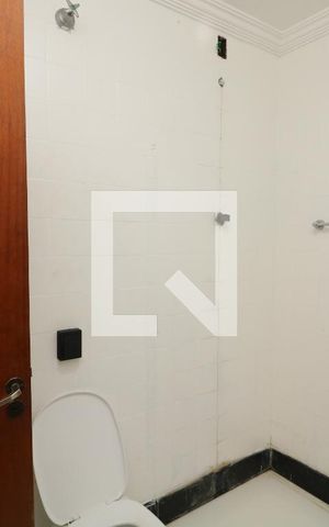 Casa para alugar com 270m², 3 quartos e 3 vagasBanheiro