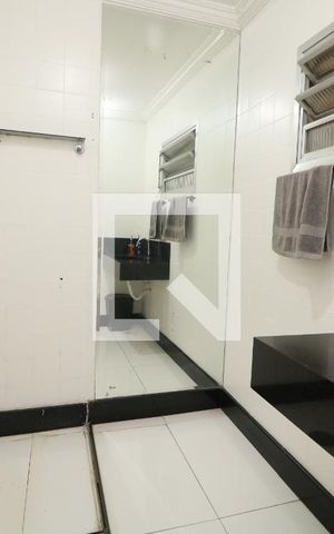 Casa para alugar com 270m², 3 quartos e 3 vagasBanheiro