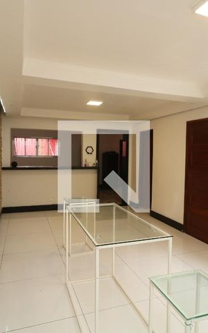 Casa para alugar com 270m², 3 quartos e 3 vagasSala