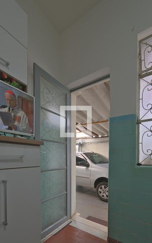 Casa à venda com 177m², 3 quartos e 2 vagas Casa à venda com 177m², 3 quartos e 2 vagasCozinha