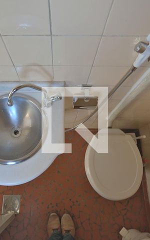 Casa à venda com 177m², 3 quartos e 2 vagas Casa à venda com 177m², 3 quartos e 2 vagasBanheiro de serviço