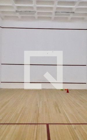 Apartamento para alugar com 75m², 2 quartos e 2 vagasÁrea comum - Quadra de Squash