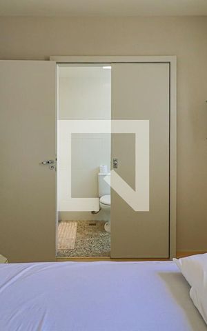 Apartamento para alugar com 75m², 2 quartos e 2 vagasQuarto 2 Suíte