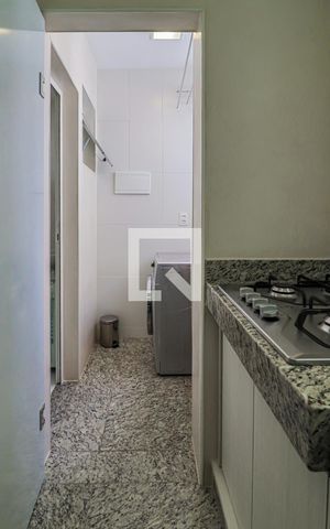 Apartamento para alugar com 75m², 2 quartos e 2 vagasCozinha