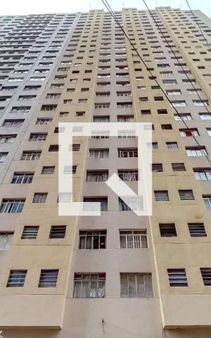 Studio à venda com 33m², 1 quarto e sem vaga Studio à venda com 33m², 1 quarto e sem vagaFachada