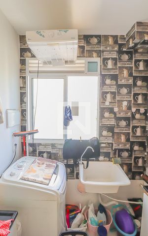 Apartamento à venda com 48m², 2 quartos e 1 vagaCozinha e Área de Serviço