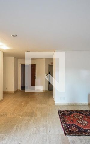 Apartamento à venda com 230m², 3 quartos e 3 vagas Apartamento à venda com 230m², 3 quartos e 3 vagasHall social