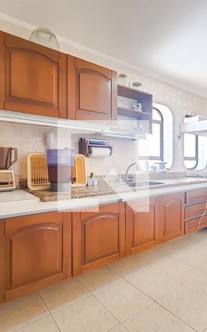 Apartamento para alugar com 190m², 4 quartos e 2 vagasCozinha - Armários