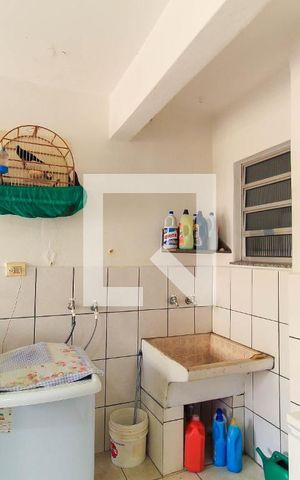 Casa à venda com 154m², 3 quartos e 4 vagas Casa à venda com 154m², 3 quartos e 4 vagasÁrea de Serviço