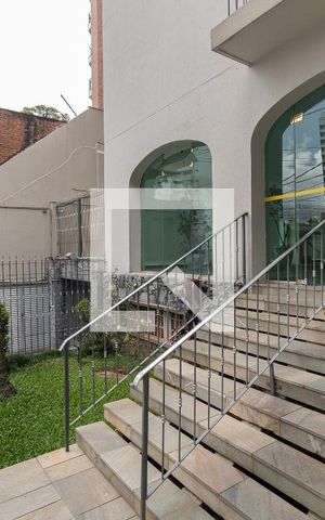 Apartamento à venda com 119m², 3 quartos e 3 vagas Apartamento à venda com 119m², 3 quartos e 3 vagasEntrada