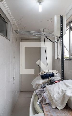 Apartamento à venda com 119m², 3 quartos e 3 vagas Apartamento à venda com 119m², 3 quartos e 3 vagasLavanderia