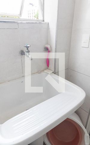 Apartamento à venda com 119m², 3 quartos e 3 vagas Apartamento à venda com 119m², 3 quartos e 3 vagasLavanderia