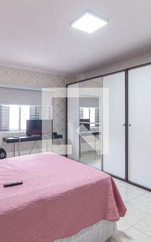 Casa à venda com 131m², 3 quartos e 2 vagas Casa à venda com 131m², 3 quartos e 2 vagasQuarto 1