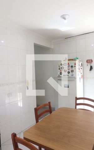 Casa à venda com 140m², 2 quartos e 5 vagasCozinha 