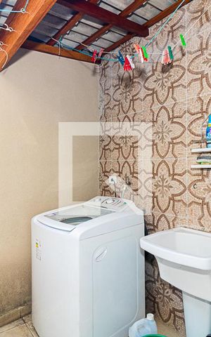 Casa à venda com 140m², 2 quartos e 1 vaga Casa à venda com 140m², 2 quartos e 1 vagaÁrea de Serviço