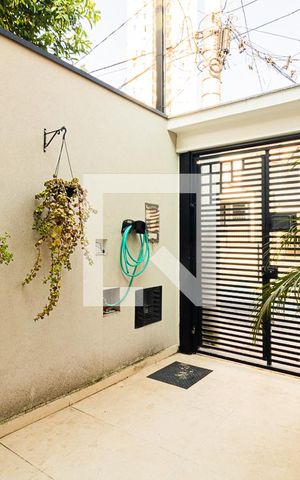 Casa à venda com 140m², 2 quartos e 1 vaga Casa à venda com 140m², 2 quartos e 1 vagaGaragem