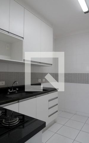 Apartamento para alugar com 69m², 2 quartos e 2 vagasCozinha