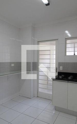 Apartamento para alugar com 69m², 2 quartos e 2 vagasCozinha