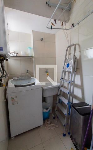 Apartamento para alugar com 72m², 2 quartos e 2 vagasÁrea de Serviço