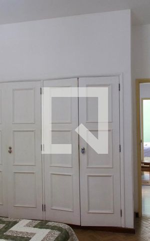 Casa à venda com 1330m², 3 quartos e 3 vagas Casa à venda com 1330m², 3 quartos e 3 vagasQuarto