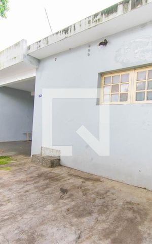 Casa à venda com 230m², 3 quartos e 3 vagas Casa à venda com 230m², 3 quartos e 3 vagasGaragem