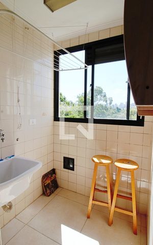 Apartamento para alugar com 56m², 2 quartos e 1 vaga Apartamento para alugar com 56m², 2 quartos e 1 vagaÁrea de Serviço