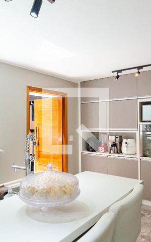 Casa para alugar com 196m², 3 quartos e 2 vagas Casa para alugar com 196m², 3 quartos e 2 vagasCozinha