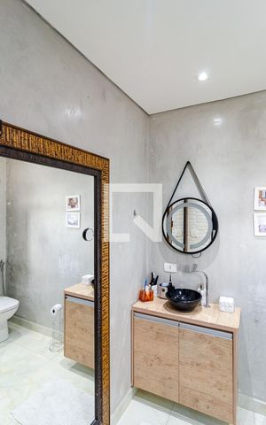 Casa para alugar com 196m², 3 quartos e 2 vagas Casa para alugar com 196m², 3 quartos e 2 vagasBanheiro da Suíte