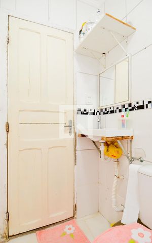 Casa à venda com 143m², 3 quartos e 3 vagasBanheiro da Suíte
