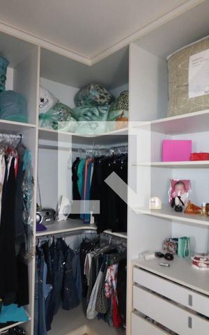 Apartamento para alugar com 130m², 2 quartos e 3 vagasCloset do Quarto 2