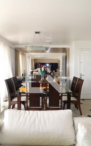 Apartamento para alugar com 130m², 2 quartos e 3 vagasSala