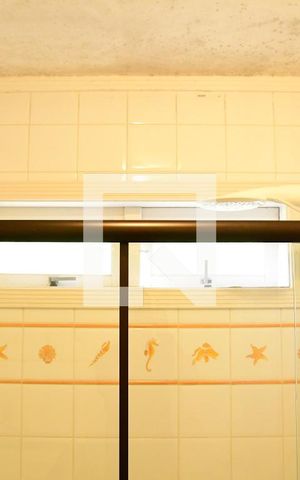 Casa de condomínio para alugar com 430m², 3 quartos e 4 vagasBanheiro suíte 1
